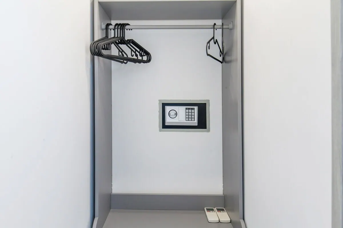 Attico Bicocca, Kleiderschrank — Apartment in Bicocca, Mailand
