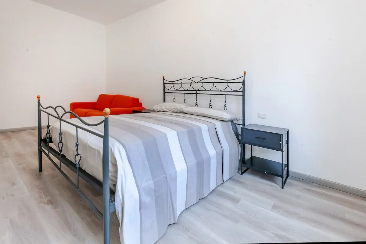 Bicocca Metro, camera da letto 2 — appartamento a Bicocca, Milano