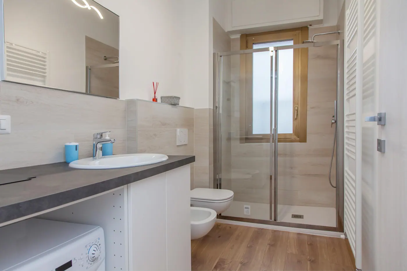 Casa Savoldo, bagno 1 — appartamento a Bicocca, Milano