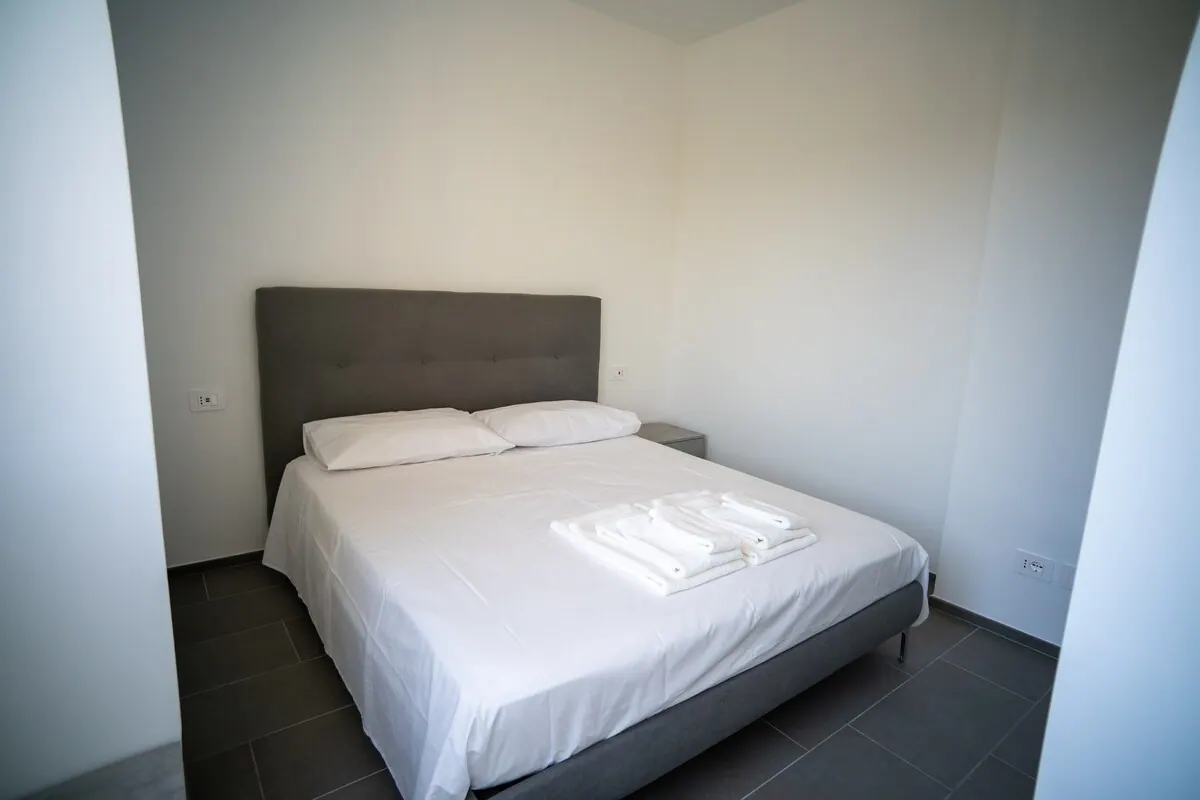 Nevoso 15, camera da letto 5 — appartamento a Lambrate, Milano