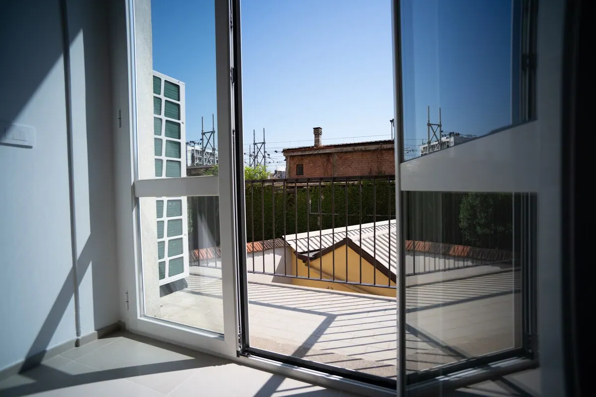 Nevoso 16, Balkon 2 — Apartment in Lambrate, Mailand