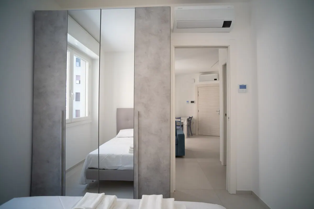 Nevoso 17, camera da letto 2 — appartamento a Lambrate, Milano